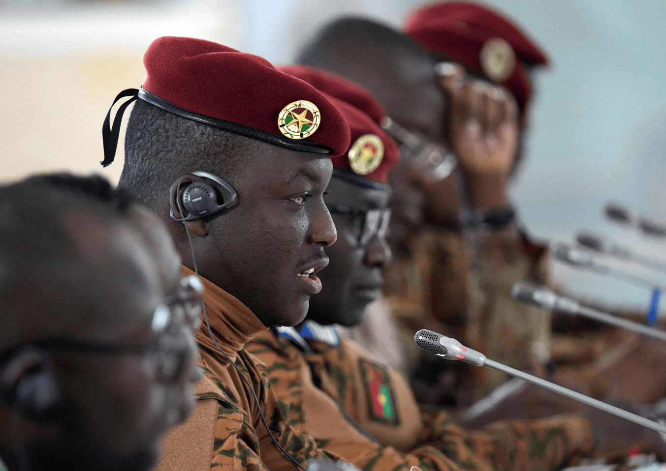 Au Burkina Faso, la junte suspend près de 360 associations 