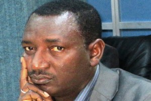 L'éditorial de La Nouvelle Expression: Quand le regard s’éloigne, le réel s’efface