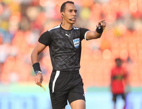 La CAF écarte le staff arbitral mauritanien du match entre Al-Ahly/Al-Hilal
