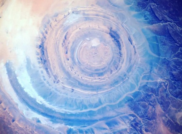 L’Adrar se met à l’heure de l’écotourisme : Lancement d’un atelier de formation pour valoriser le mystérieux Guelb Errichat surnommé « l’Œil de l’Afrique »