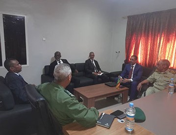 Le Procureur général près la Cour suprême visite le parquet et la prison civile de Nouadhibou